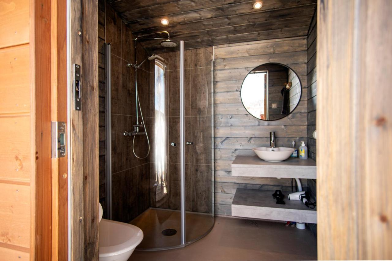 Yurt District Hotell Rovaniemi Exteriör bild